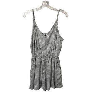 H&M Divided Spaghetti Strap Romper Women’s Size 8 Black & White Abstract Floral